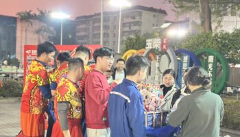 金蛇開運，物流送?！癫裎锪骷瘓F組織單位參加玉柴年貨節活動